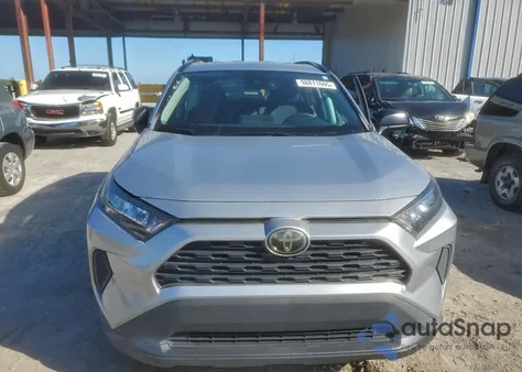 2021 Toyota Rav4 Le z USA, uszkodzony, nr VIN 2T3H1RFV2MC128105
